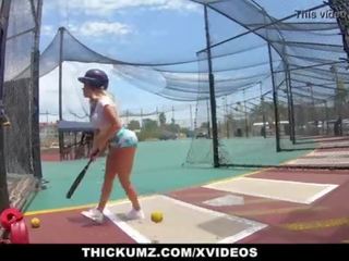 Thickumz - Big Booty Blonde's First Time At The Park