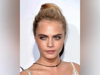 Cara delevingne กระตุก ปิด challenge, ฟรี x ซึ่งได้ประเมิน คลิป 3a