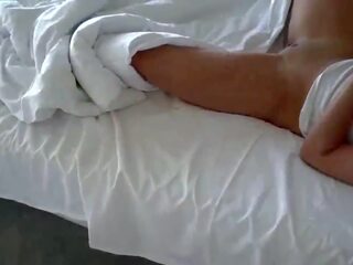 Chytil jsem nadrzeny sestru pri sledovani โป๊ - skryte | xhamster