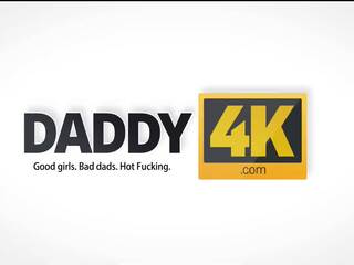 Daddy4k किशोर tells उसके gf को बकवास उसके पिता के लिए ज़रूरी
