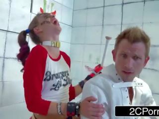 Harley quinn sisse a nuthouse - xxx paroodia osades riley reid