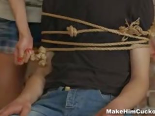 Controllare fuori questo sneaky vindictive puttana! lei fondare fuori suo