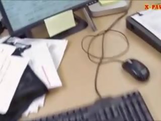 Δανδής που ένα συμφωνία με επιχείρηση γυναίκα για αυτήν να έχω λεφτά